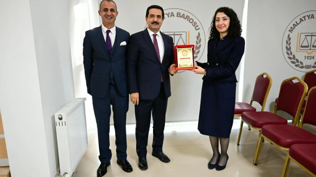 Başkan Taşkın'dan Genç Avukatlara Meslek Önerileri — Fotoğraf 3
