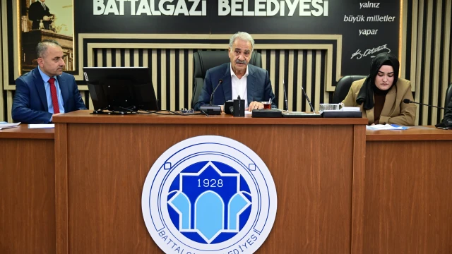 Battalgazi Belediye Meclisi’nde Bütçe Görüşmeleri Sürüyor — Fotoğraf 1