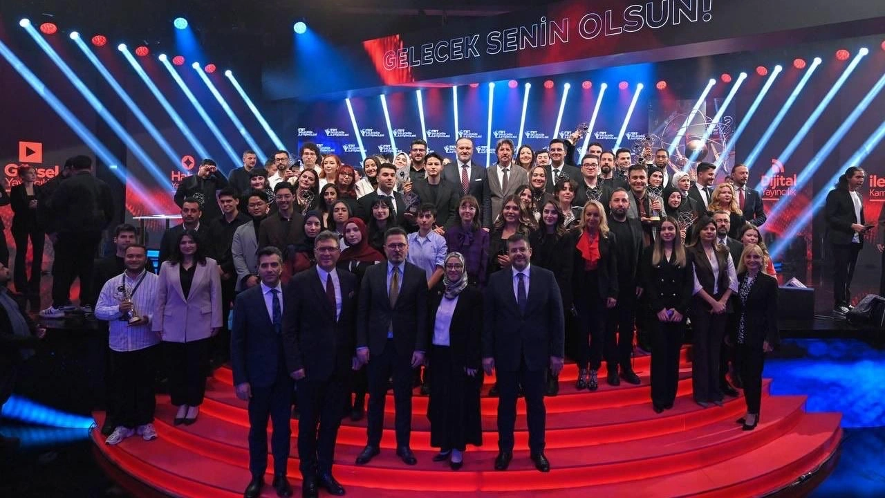 İletişim Öğrencilerinden TRT Yarışmasında Çifte Başarı!