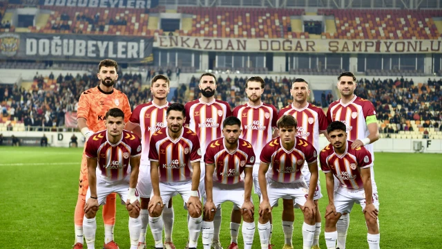 Malatya Yeşilyurtspor 1964 Silifkespor’u Dört Golle Geçti! — Fotoğraf 1