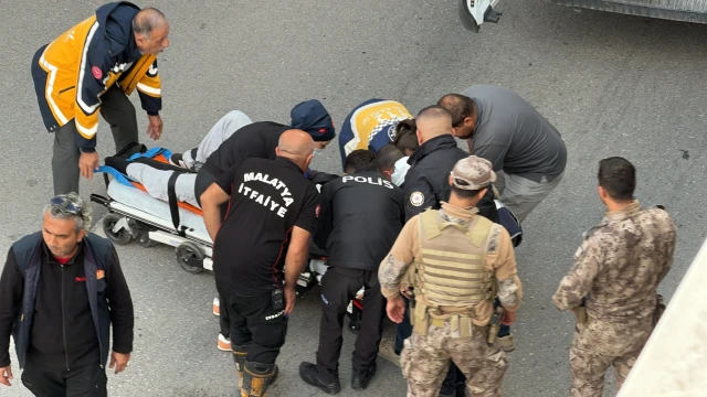 Malatya’da 16 Yaşındaki Genç Alt Geçide Atladı! — Fotoğraf 2