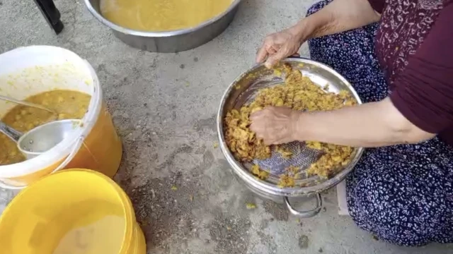 Malatya’da Alıçlar Kışlık Marmelata Dönüşüyor — Fotoğraf 2