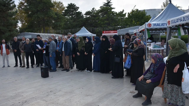Malatya’da Azerbaycan’daki Başörtüsü Tepkisi! — Fotoğraf 2
