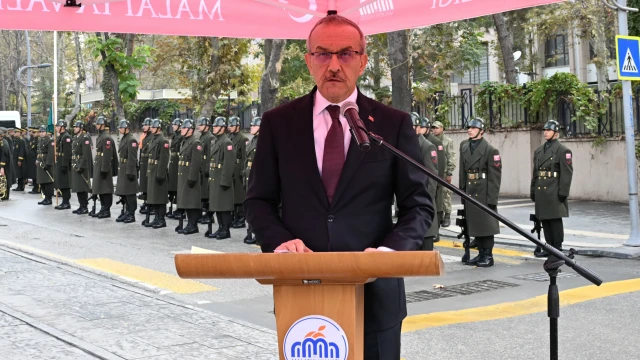 Malatya’da Cumhuriyet Bayramı kutlamaları başladı — Fotoğraf 3