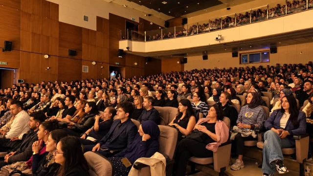 Malatya’da Mum Işığında Müzik Ziyafeti! — Fotoğraf 1