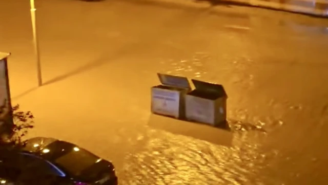 Malatya’da Sağanak Yağış Hayatı Felç Etti — Fotoğraf 2
