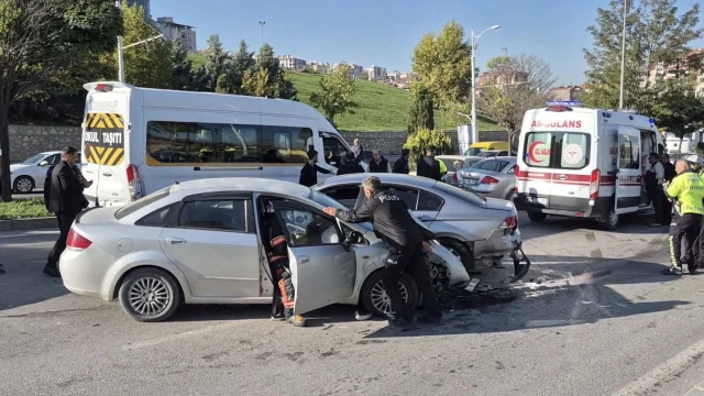 Malatya’da Zincirleme Trafik Kazası, 3 Yaralı — Fotoğraf 1