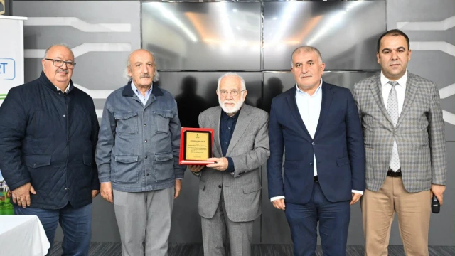 Prof. Dr. İhsan Süreyya Sırma Malatya’da! — Fotoğraf 1