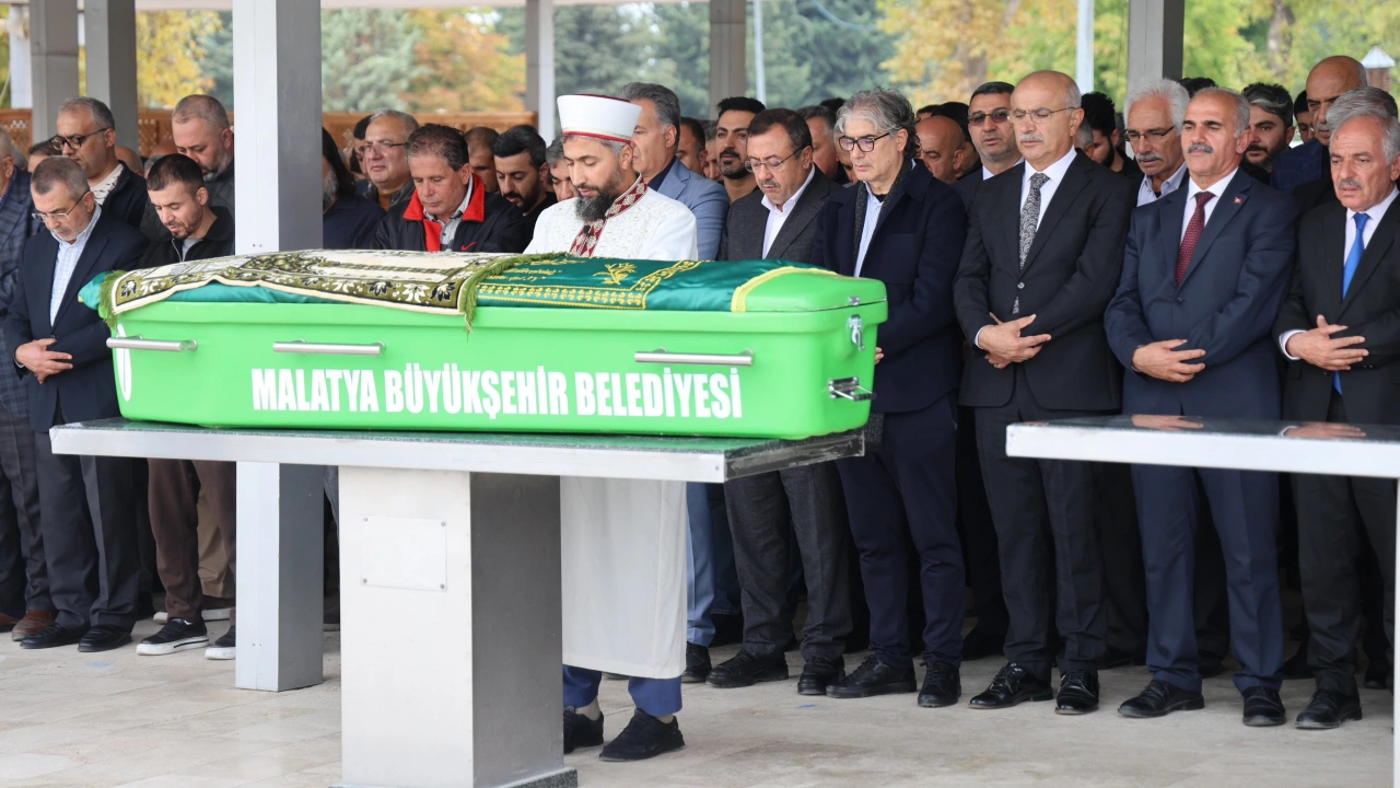 Ramazan Özdemir’in Babası Son Yolculuğuna Uğurlandı