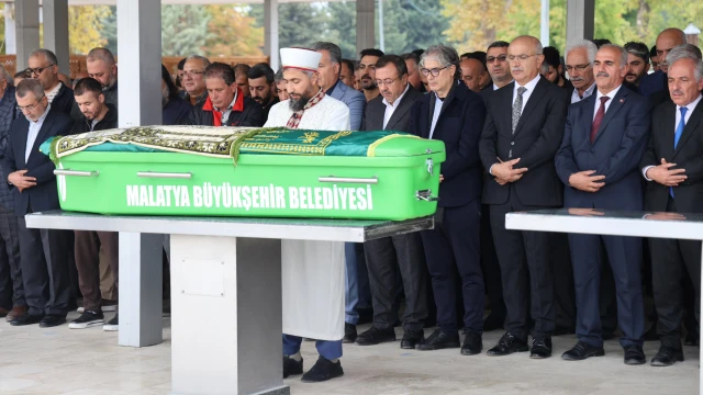 Ramazan Özdemir’in Babası Son Yolculuğuna Uğurlandı