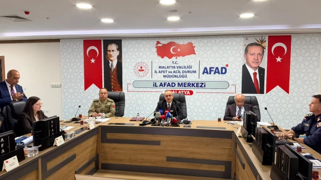 Vali Yavuz, 1.100’ü Aşkın Aileye Destek Sağladık! — Fotoğraf 2