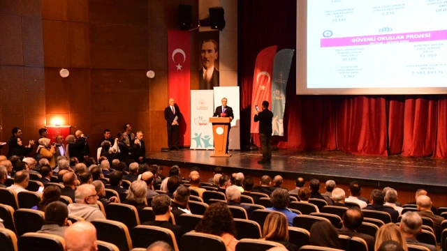Vali Yavuz, "Asıl Görevimiz Geleceği İnşa Etmektir"