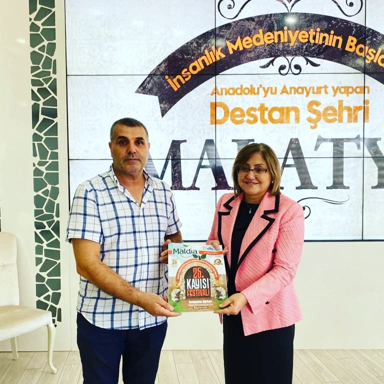 Maldia Dergisi Ünlüler Geçidi