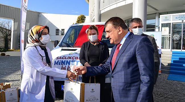 Malatya Büyükşehir Belediyesi'nden Sağlık Çalışanlarına Jest