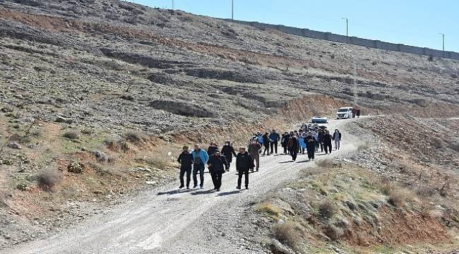 Yeşilyurt’ta,Çevrene Bak Doğa Yürüyüşü Etkinliği