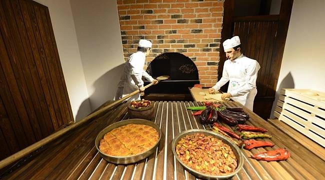 Gastronomi Konağı Ziyaretçilerin İlgisini Çekiyor