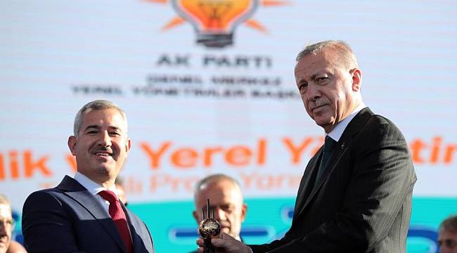  Cumhurbaşkanı Eroğan'dan Başkan Çınar'a Ödül