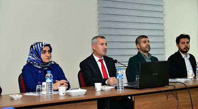 Başkan Çınar, Partililere Yeşilyurt’u Anlattı