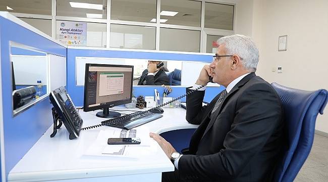 Güder, Çağrı Merkezi'nde Telefonları Cevapladı