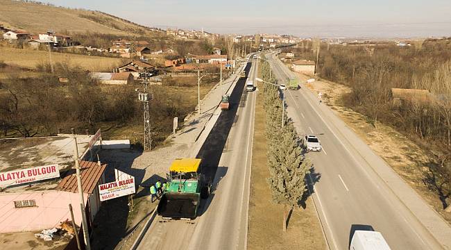Eski Malatya Yolunda Asfalt Çalışmaları Sürüyor