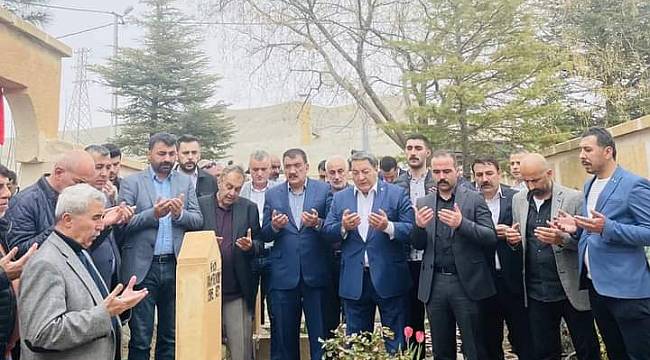 Malatya'da Hamido Mezarı Başında Dualar İle Anıldı