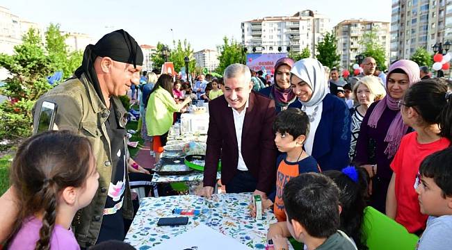  Sanat Şenliği Renkli Anlara Sahne Oldu