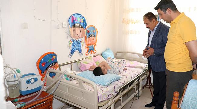 Engelli Efe Bu Bayram Dışarı Çıkabilecek