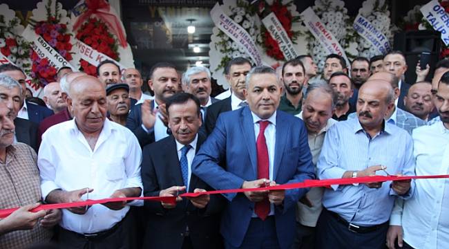Oğuzhan Ata Sadıkoğlu'nun Seçim Ofisi Açıldı 