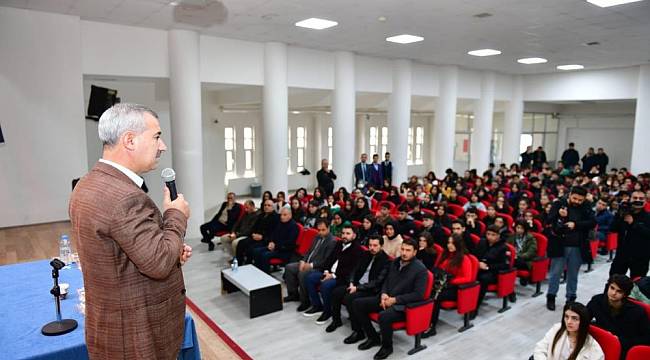 Başkan Çınar’dan Öğrencilere Tavsiyeler