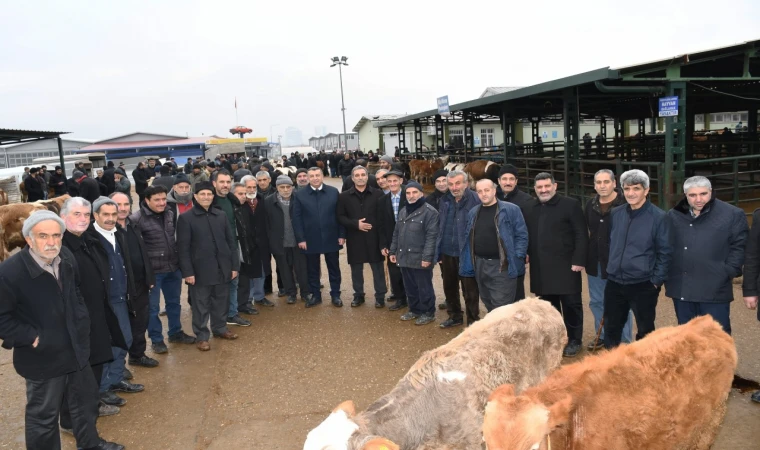 Başkan Özcan Yetiştiricilerle Bir Araya Geldi