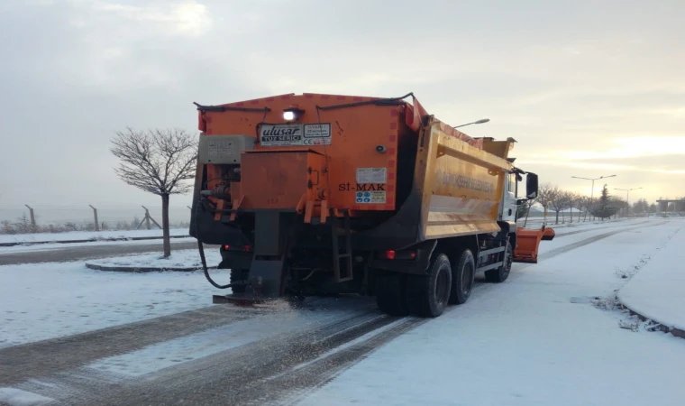 Malatya Büyükşehir'de Karla Mücadele Çalışmaları Aralıksız Sürüyor