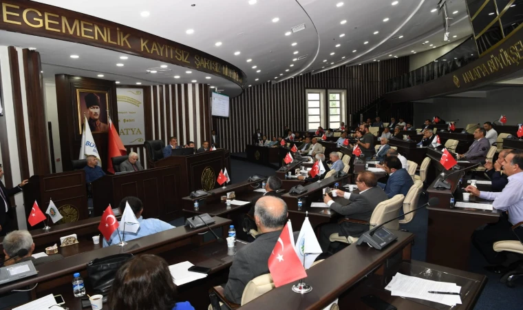 Malatya Büyükşehir Meclisinden Bakan Ersoy’a Fahri Hemşerilik Beratı