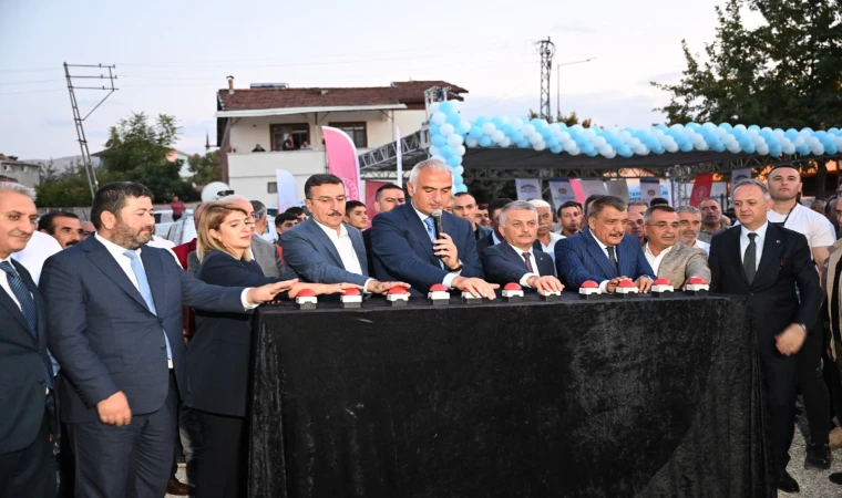 Bakan Ersoy, Malatya'yı Tamamen Ayağa Kaldırmak İçin Burdayız