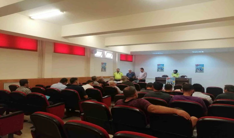 Malatya Polis'inden Servis Sürücülerine Eğitim