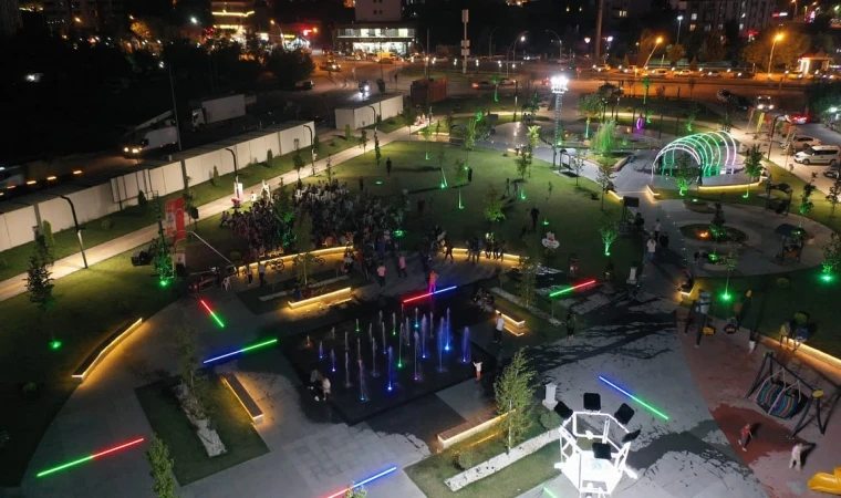 Yeşilyurt'ta Sinema Akşamlarına Yoğun ilgi