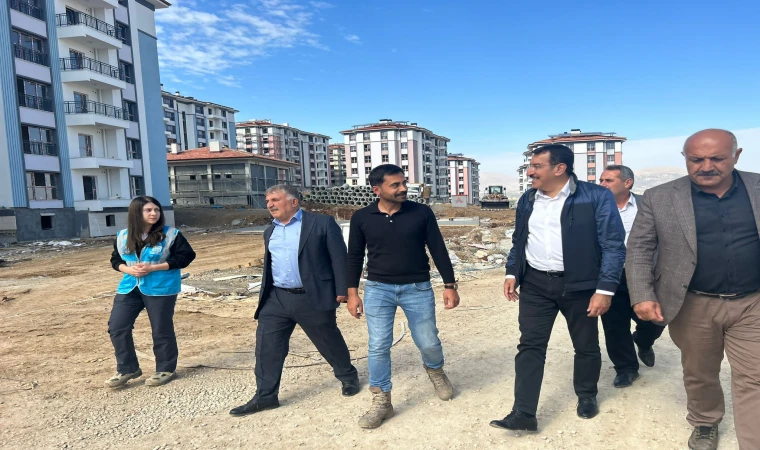 Tüfenkçi, Doğanşehir'de Konut Teslim Tarihini Verdi