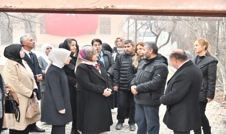 Yazıcı'dan Şehit Emre Taşkın'nın Ailesine Ziyaret