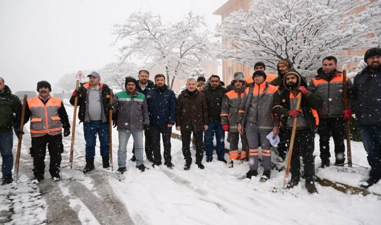 Başkan Çınar: "Tüm Ekiplerimizle Sahadayız”