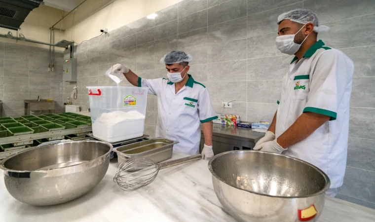 MEGSAŞ,Titiz Bir Şekilde Ekmek Üretimine Devam Ediyor