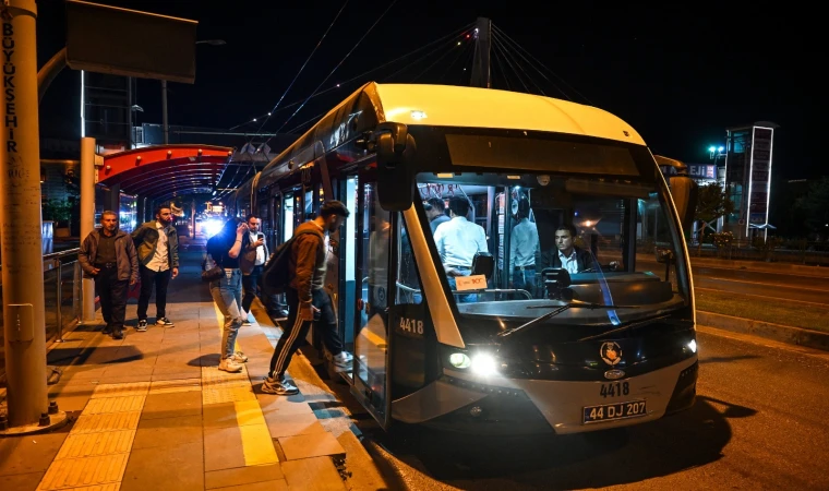 Malatya’da Gece Seferlerine Başlayan, Trambüs Sevinci