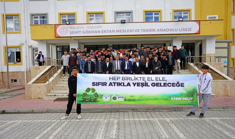 Yeşilyurt’a 32 Bin Öğrenciye Sıfır Atık Eğitimi Verildi”