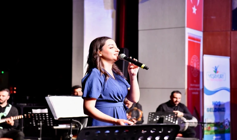 Yeşilyurt’ta Kadın Korusu Konserine Yoğun İlgi