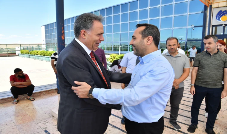Babacan, Turgut Özal Tıp Merkezi‘nin Eksiklerini Masaya Yatırdık