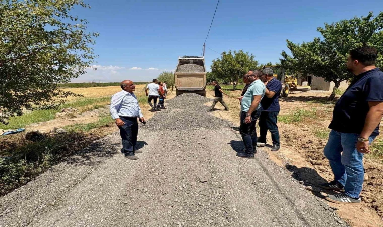 Akçadağ’da Yol Yapım Çalışmaları Devam Ediyor