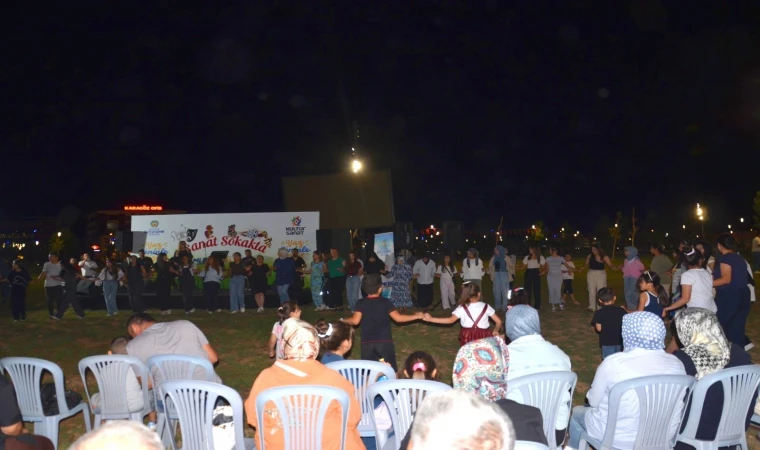 Malatya’da Sanat Sokakta Konseri Yoğun İlgi Gördü
