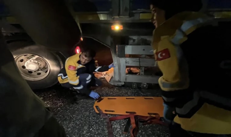 Malatya’da Motosiklet Kamyonun Altına Girdi 1 Ağır Yaralı