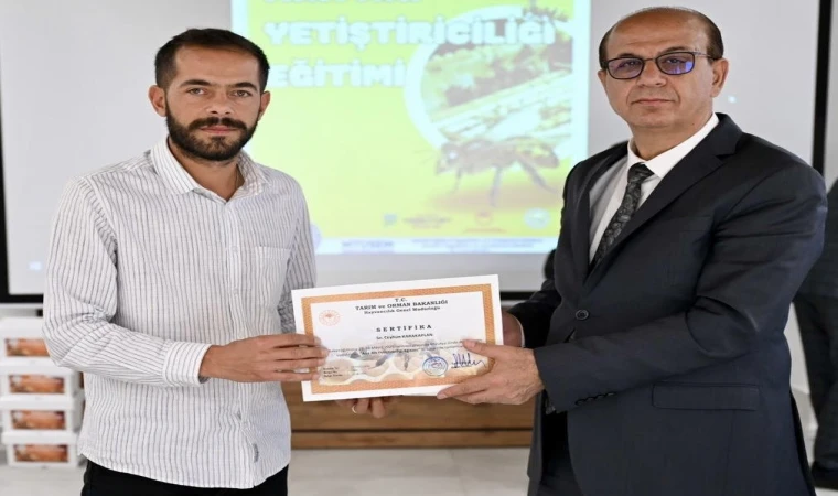 Başkan Geçit’ten Başarılı Kursiyerlere Yetiştirme Belgesi