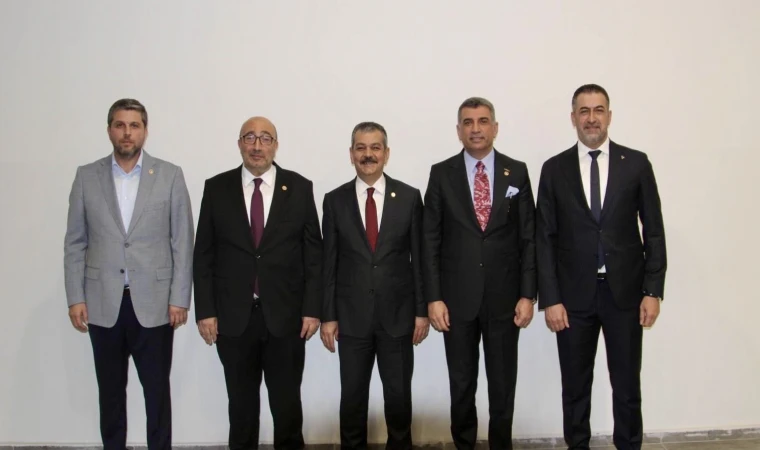 Elazığlı Vekillerden Şaşırtan Hamle, Malatya Kayısısına Rakip Peşindeler!