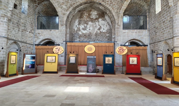 Hat Eserleri Sergisi Malatya’da Sanatseverlerle Buluştu