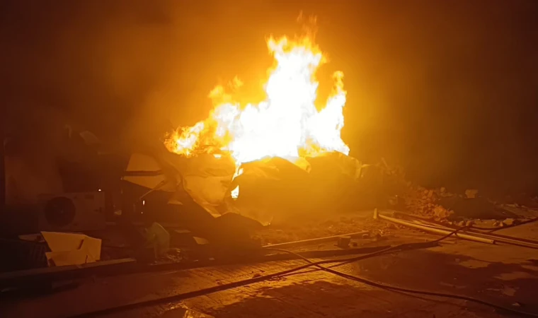 Malatya’da TOKİ Şantiyesinde Korkutan Yangın